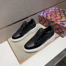 Louis Vuitton Low Shoes